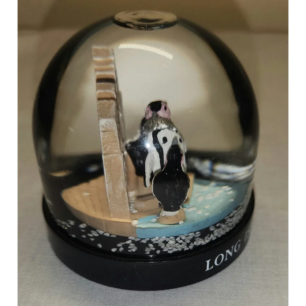 Mini Snow Globe Penquins Long‎ Island Aquarium